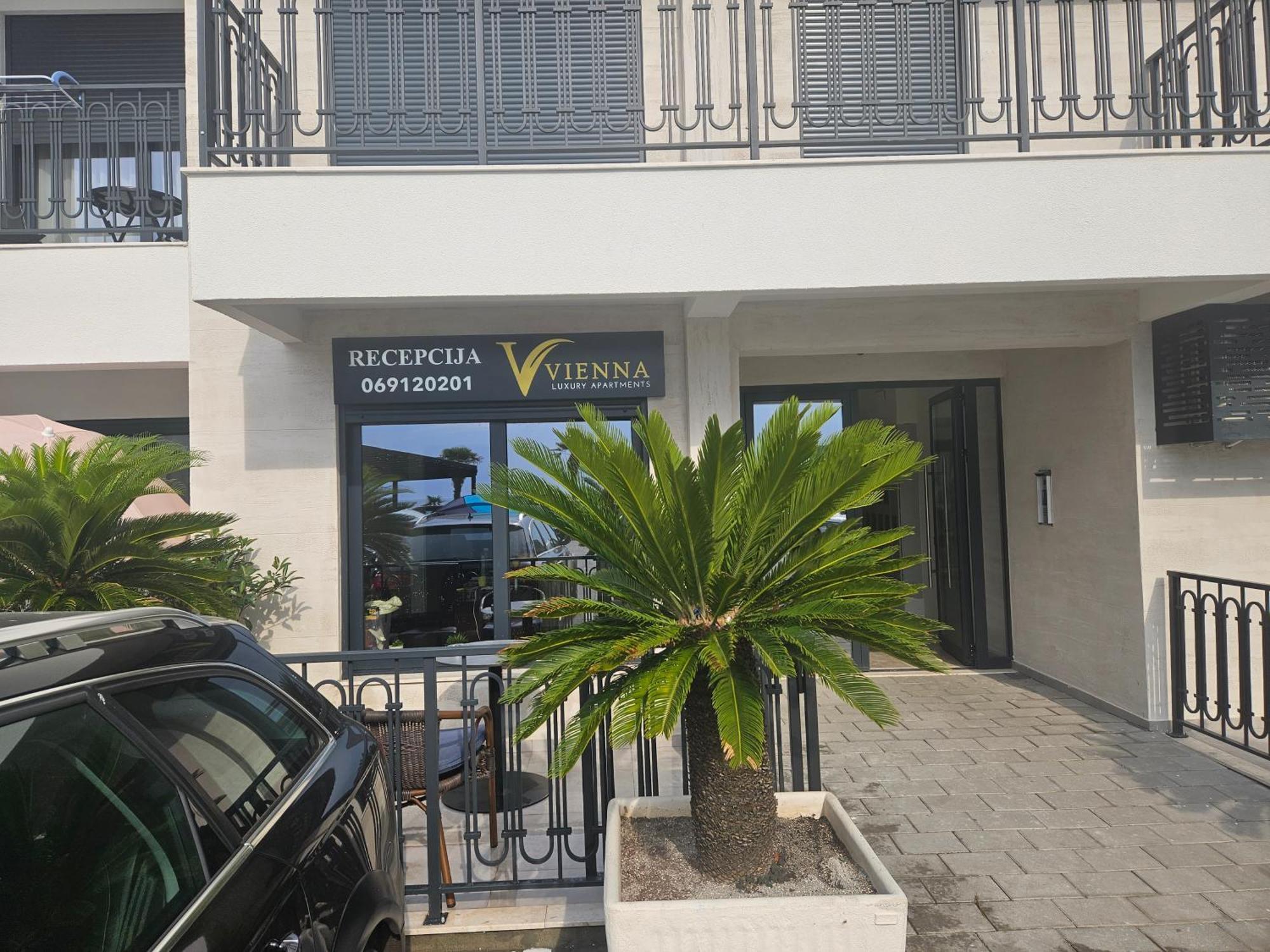 דוברה וודה Vienna Luxury Apartments מראה חיצוני תמונה
